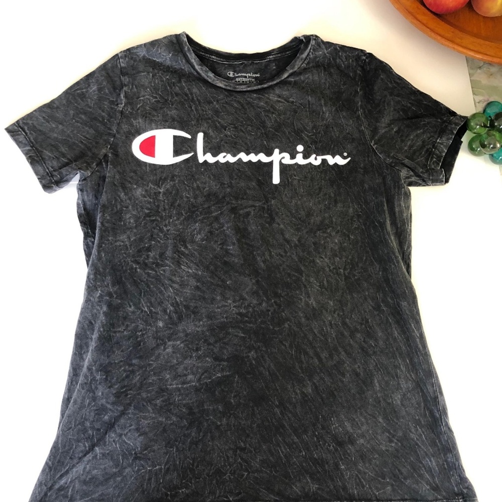 Champion T-Shirt